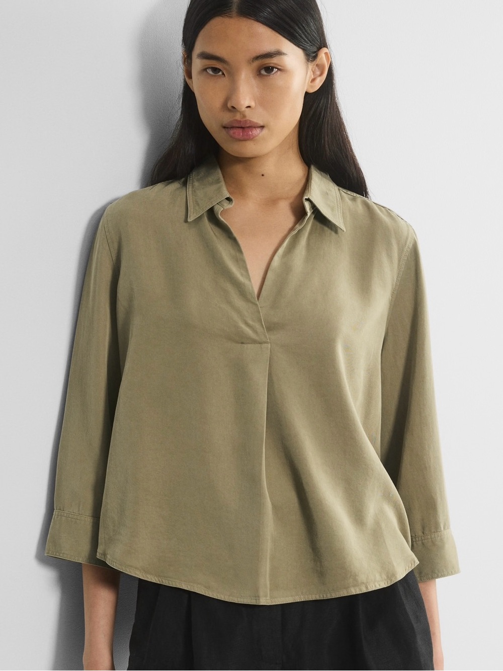 Aritzia Babaton Collared Persona Shirt in Olive